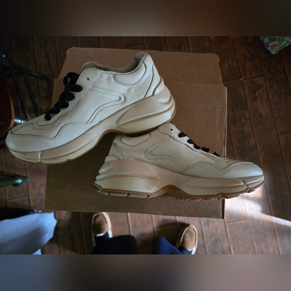 Gucci Mickey mouse sneakers - Picture 3 of 5